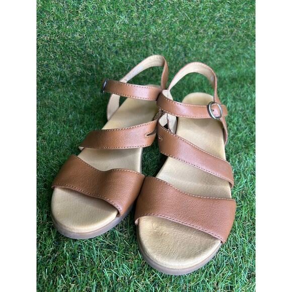 Dansko Tansy Luggage Tan Multi-Strap Sandal 39/8.5-9 - Picture 2 of 11